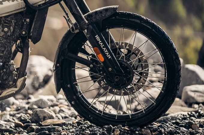 RE Himalayan Cross-spoke tubeless wheel