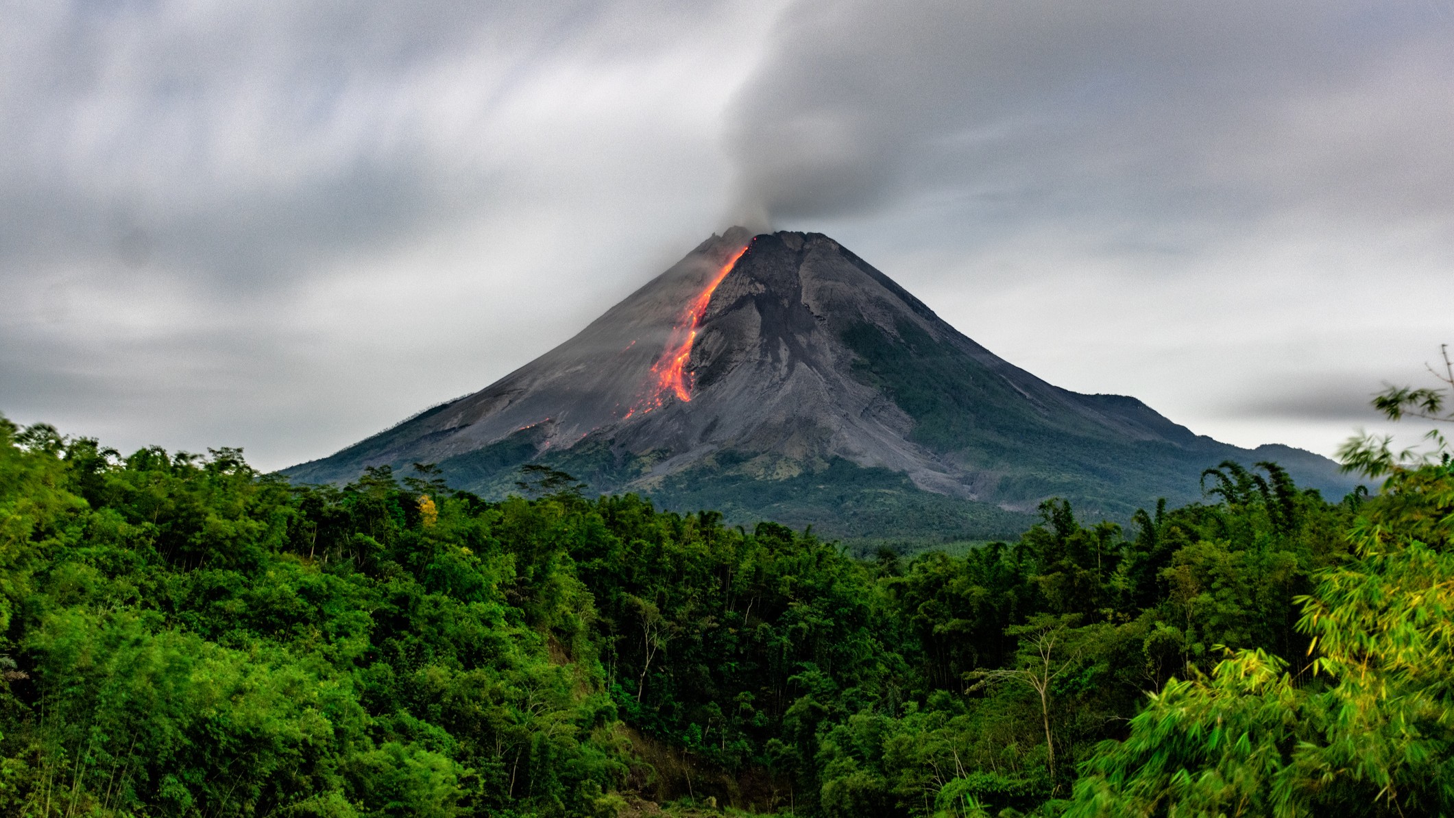 Melting Glaciers Could Spark Worldwide Volcanic Chain Reactions